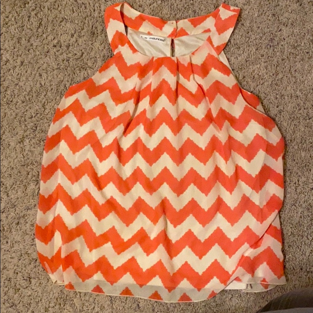 Sleeveless dress shirt
